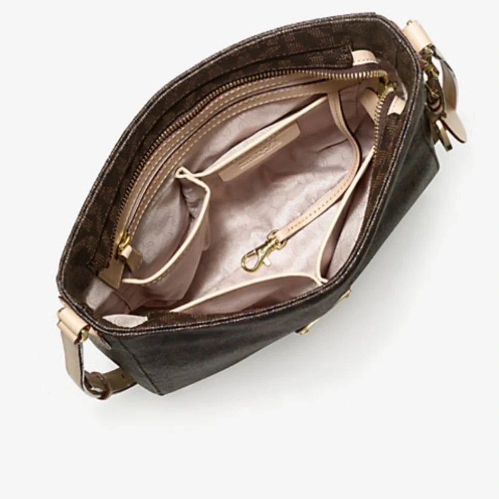 Michael Kors Jet Set‎ Travel Large Logo Messenger Bag